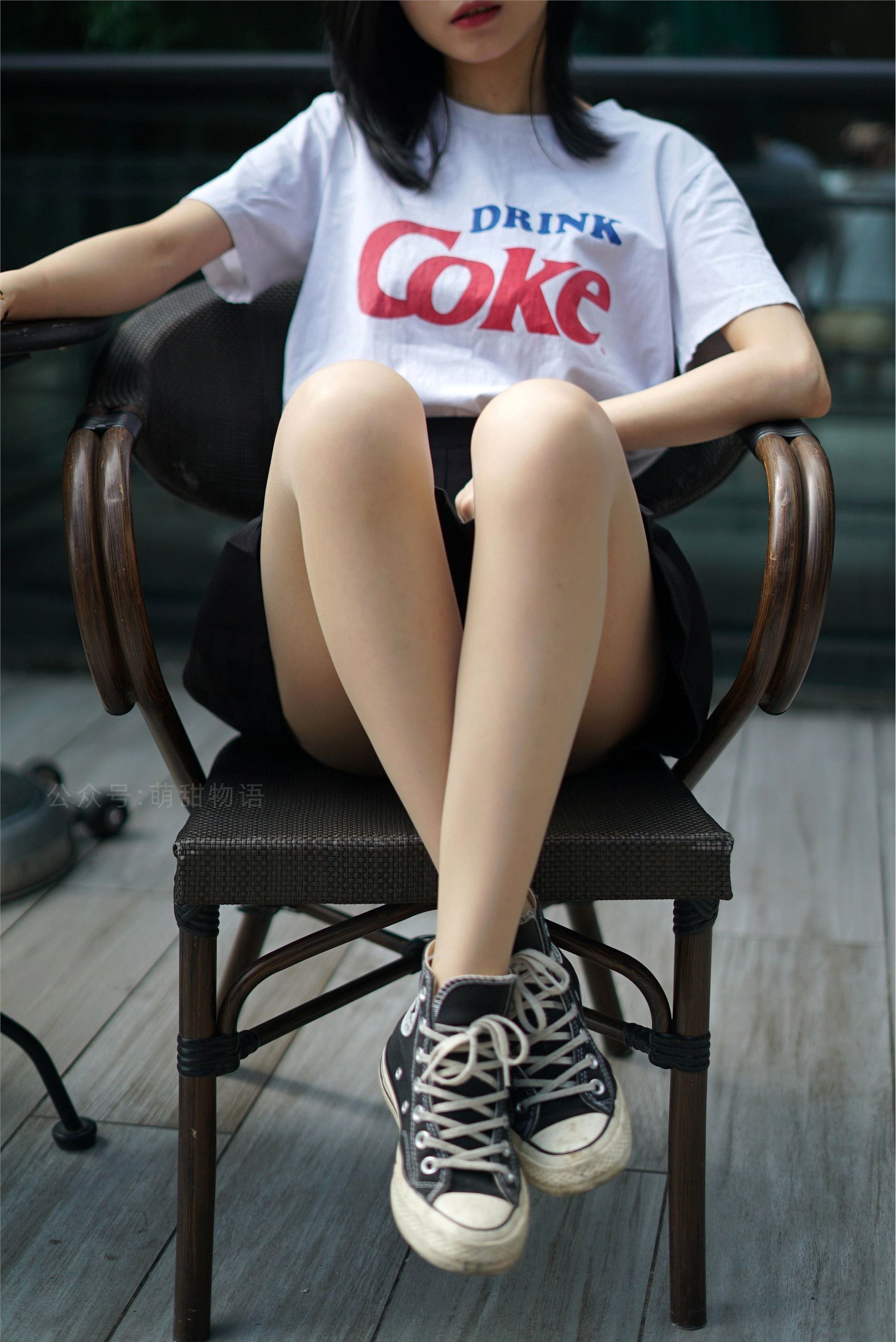 萌甜物语 XM107《清纯百褶裙-腿腿》